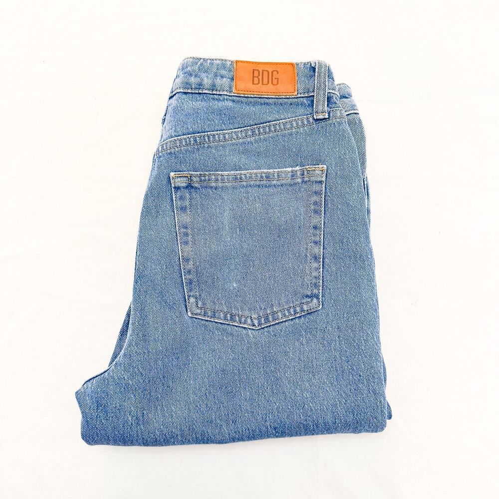 BDG Dillon Button Fly Raw Hem Denim Jeans Light Wash Size 28 x 32